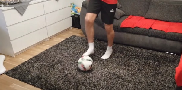 Futbalový tréning pre deti na doma | Ball Mastery a Sila #2